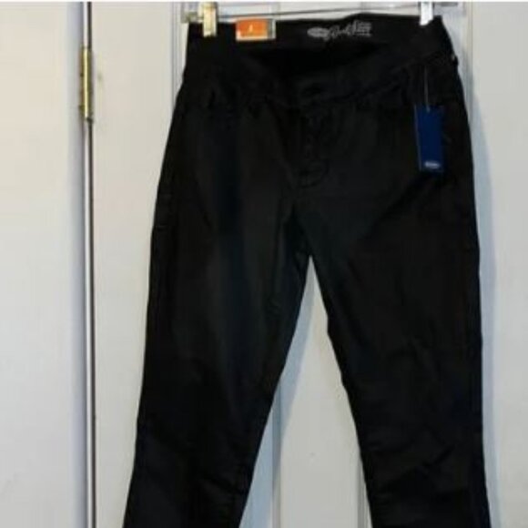 NWT Old Navy Black Shiny Skinny Jeans size 4 - Picture 1 of 4